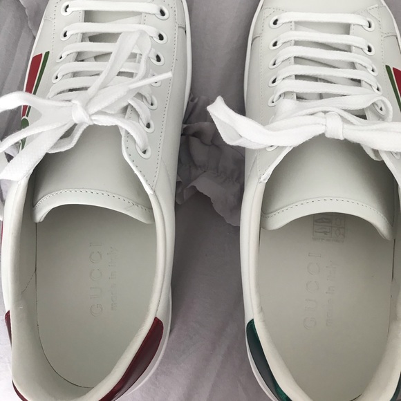 Authentic Gucci Shoes - Picture 10 of 10